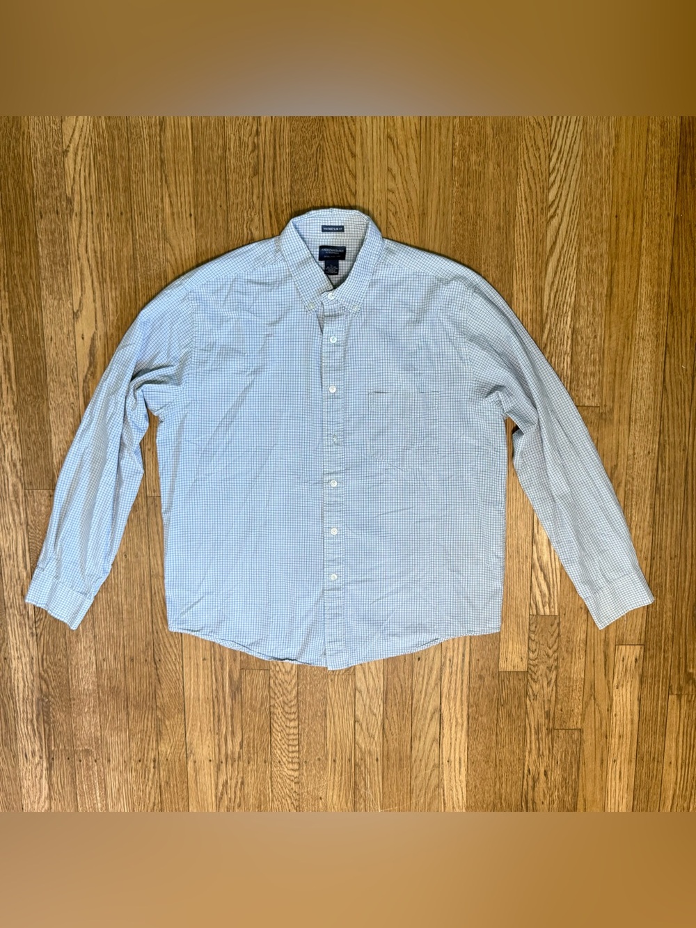 American Eagle Outfitters  Button-Down Shirt Vintage Slim Fit size LARGE